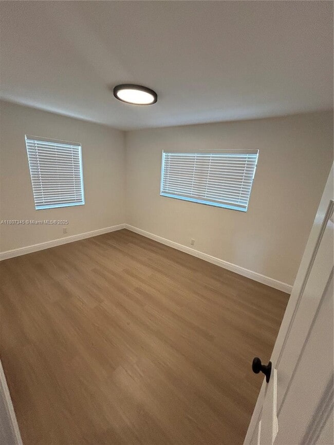 Building Photo - 808 SW 15th Ave