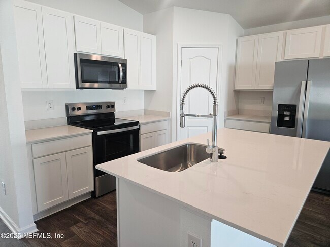 Building Photo - 59 Wellhaven Ln