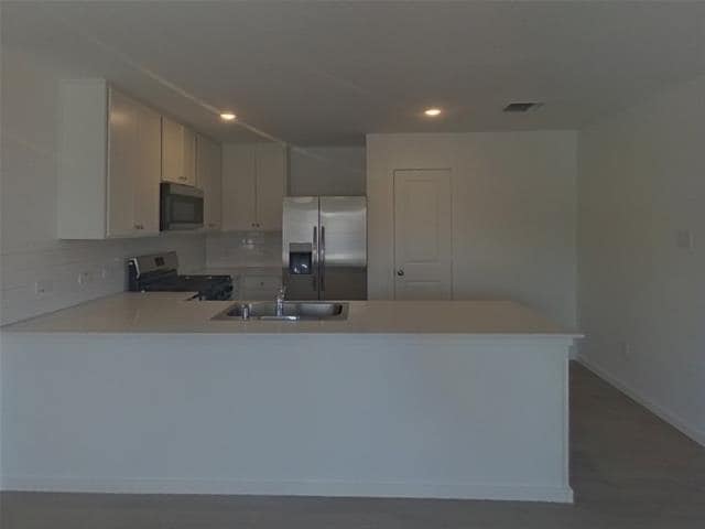 Building Photo - 15200 Dancehall Dr