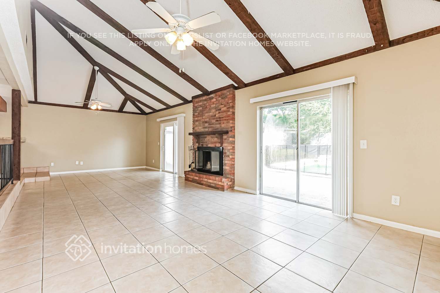 Building Photo - 808 Black Knight Dr