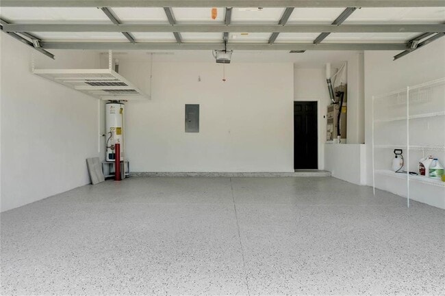 Building Photo - 2884 Majestic Isle Dr