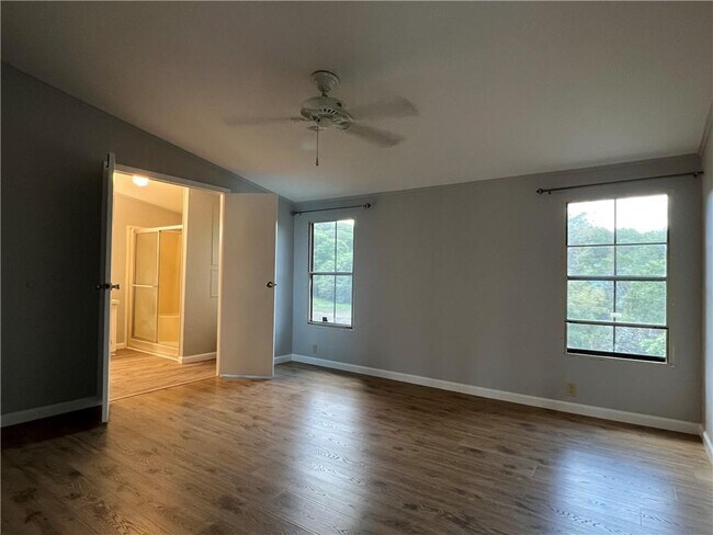 Building Photo - 10808 Quail Valley Dr