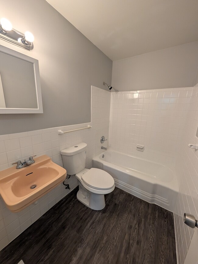 Building Photo - 3304 SW 29th Terrace