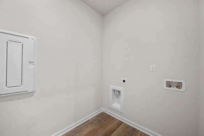 Building Photo - Move-in Specials Available! Beautiful New Construction!