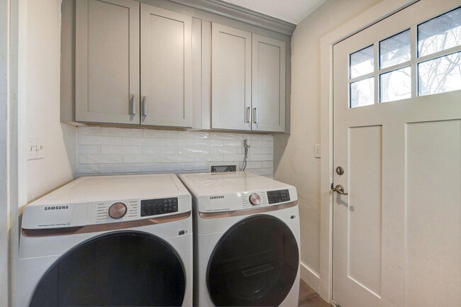 Building Photo - 4094 S Eaton Ave