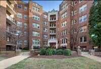 Building Photo - Longfellow
