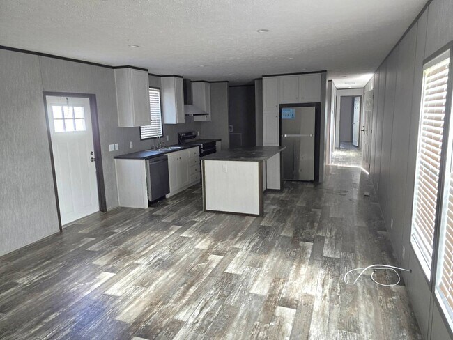 Building Photo - 2524 Redoubt Cir