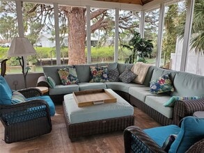 Building Photo - 227 Lychee Rd