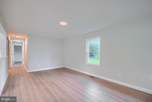 Building Photo - 926 Wampler Rd