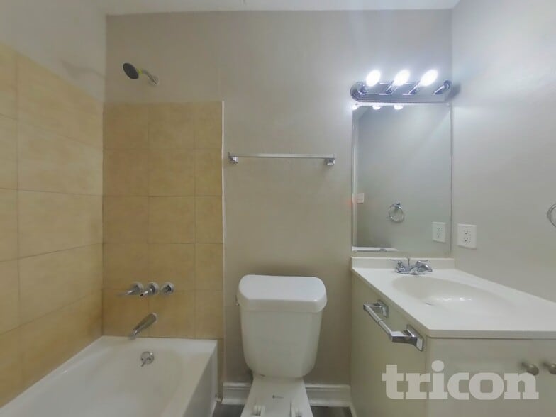 Building Photo - 18711 Highland Trail