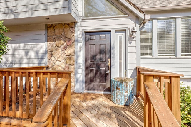 Building Photo - 2175 Wenlok Trail