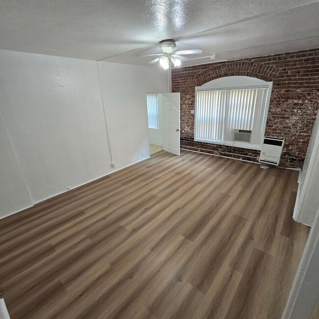 Interior Photo - Alexandria Gramercy, LLC