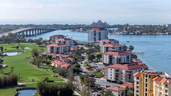 Building Photo - 6051 Sun Blvd