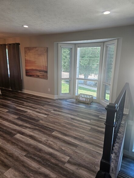 Building Photo - 14465 Krug Cir