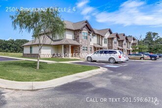 Building Photo - 2504 Ridgeland Cir