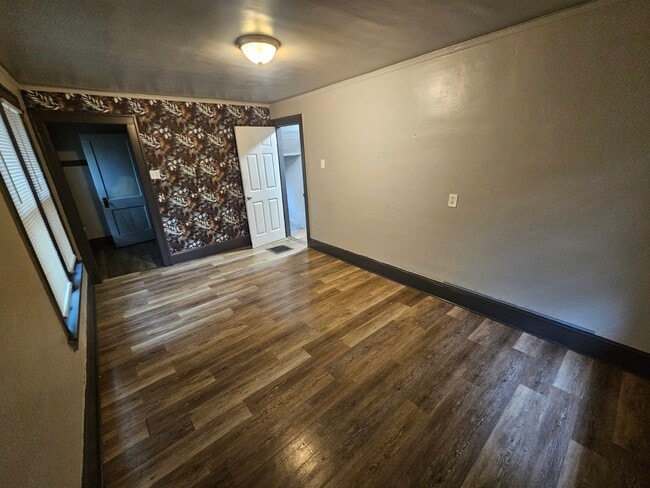 Building Photo - 5366 N 35th St