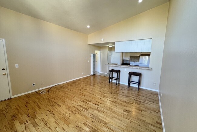 Building Photo - 808 Coriander Dr