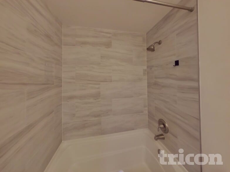 Building Photo - 1602 57th Ave NE