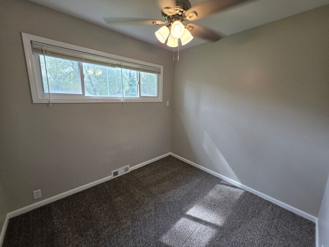 Building Photo - Charming 3-Bedroom Retreat with Spacious Backyard!