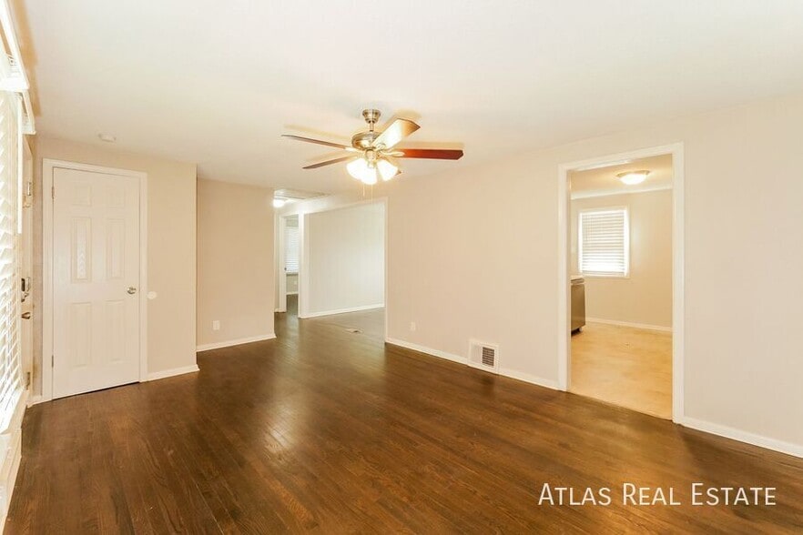 Building Photo - 9 W 89 Terrace