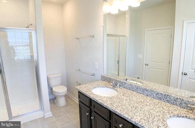Building Photo - 12854 Cloverleaf Center Drive