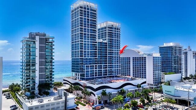 Building Photo - 6899 Collins Ave