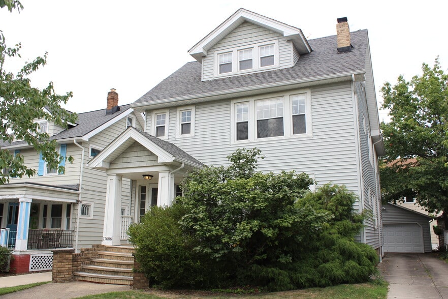 Primary Photo - 17606 Franklin Ave