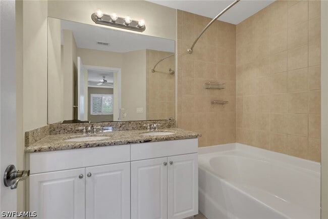 Building Photo - 10260 Olivewood Way