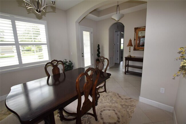 Building Photo - 132 Amanthus Ct