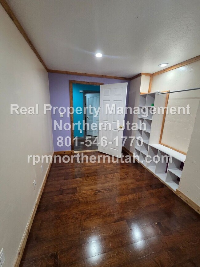 Building Photo - 2784 S 850 W