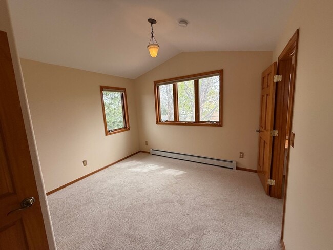 Building Photo - Perfect Table Mesa Family Home with Fully ...