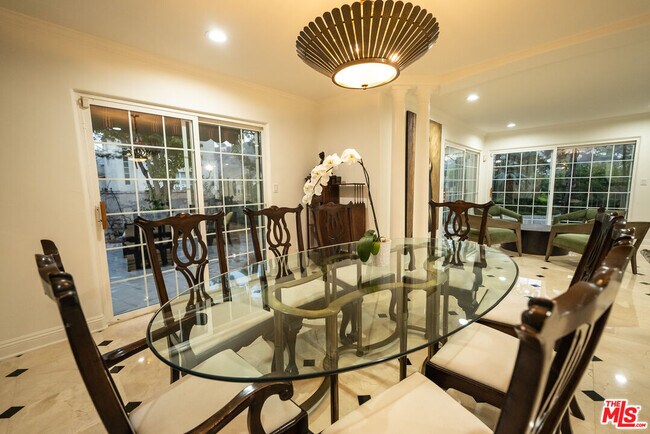 Building Photo - 2461 Jupiter Dr