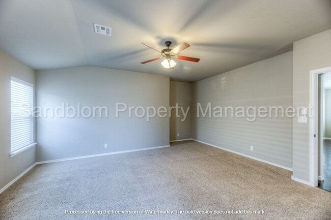 Building Photo - FOR LEASE | Jenks | 4 Bed, 2.5 Bath | $184...