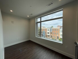 Building Photo - 100 Summer St