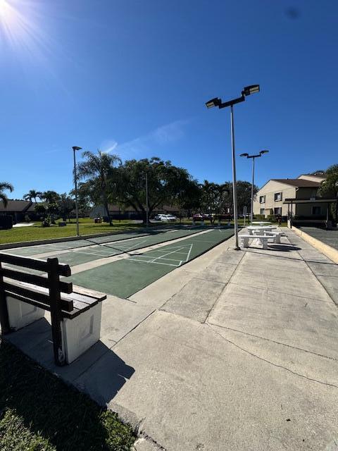 Building Photo - 531 Shady Pine Way