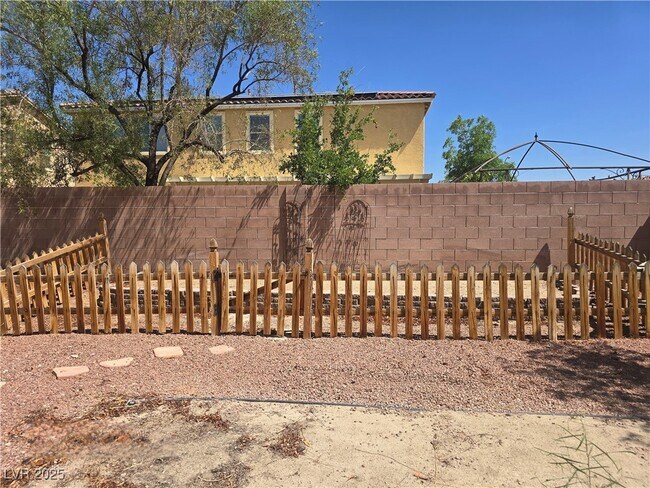 Building Photo - 6640 April Bend Ct