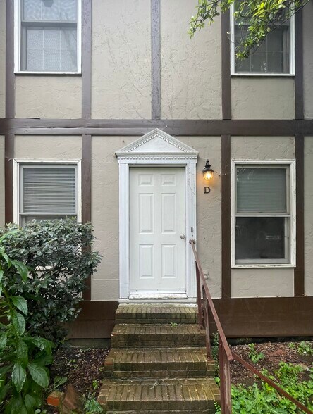 Building Photo - 129 Arcadia Ln