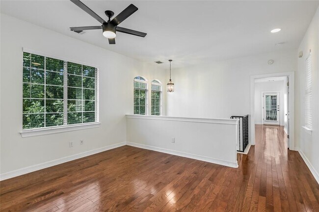 Building Photo - 4007 Gaines Ct