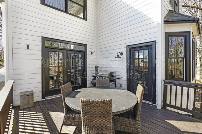 Building Photo - 3102 Alston Dr