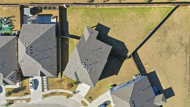 Building Photo - 804 Saratoga Rd