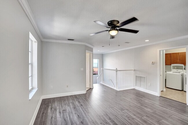 Building Photo - 2804 Shaughnessy Dr