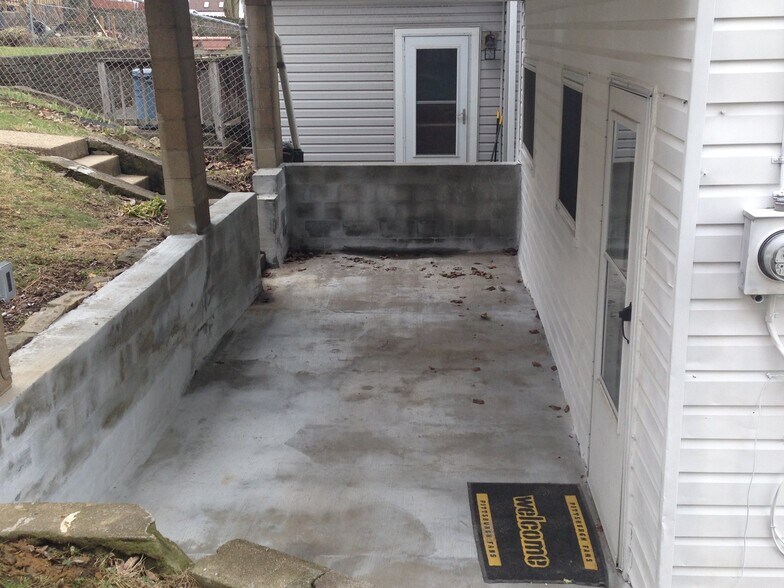 Building Photo - 611 Southern Ave