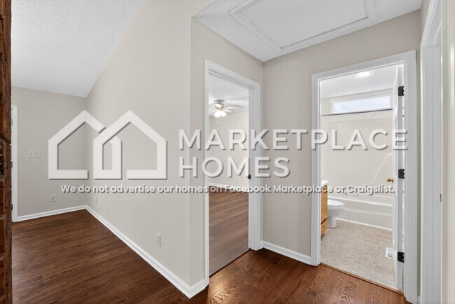 Building Photo - 1119 Roper Mountain Rd