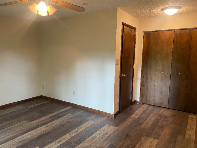 Building Photo - 4219 Woodpark Dr