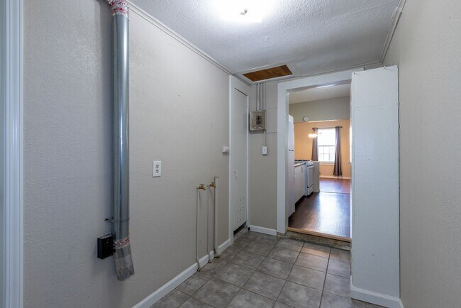 Building Photo - SECTION 8 WELCOME - NEWLY RESTORED - 2 BEDROOM - HARDWOOD FLOORS