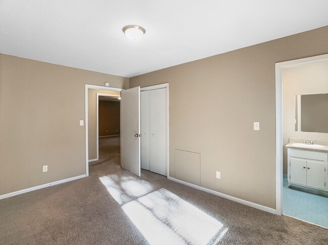 Building Photo - 2123 18th Avenue E Tuscaloosa, AL 35404
