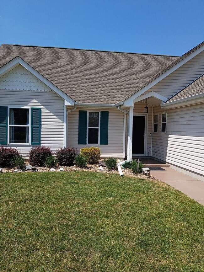 Building Photo - BRIDGEPORT