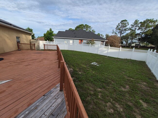 Building Photo - 5403 Loma Vista Loop