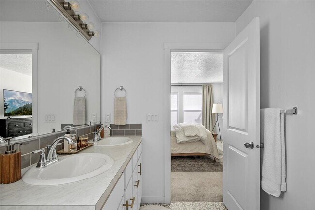 Building Photo - 12107 W Terrazzo Dr