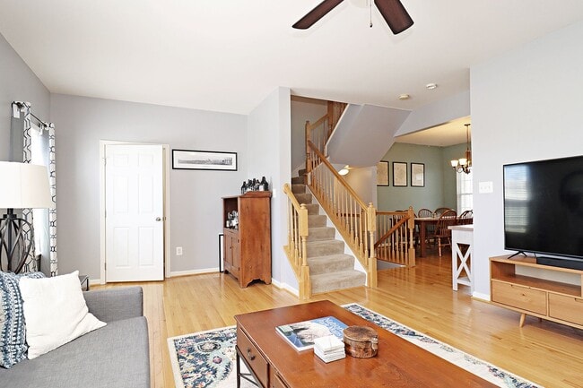 Primary Photo - Spring Creek Living! Pet-Friendly Townhome